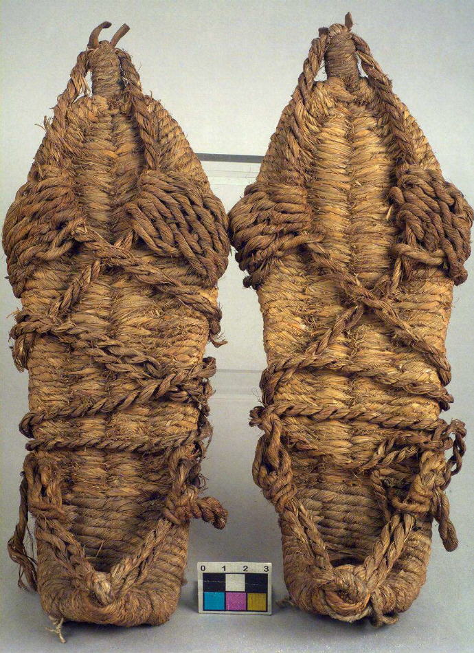 Sandals, Ambon