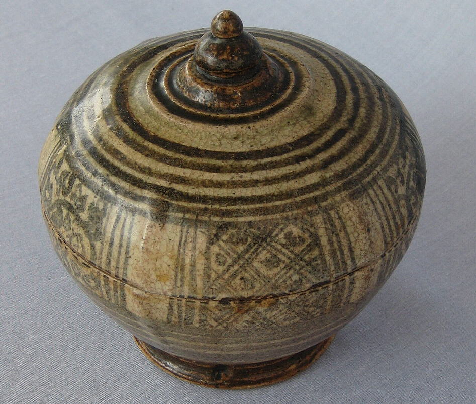 Lidded bowl, Thailand